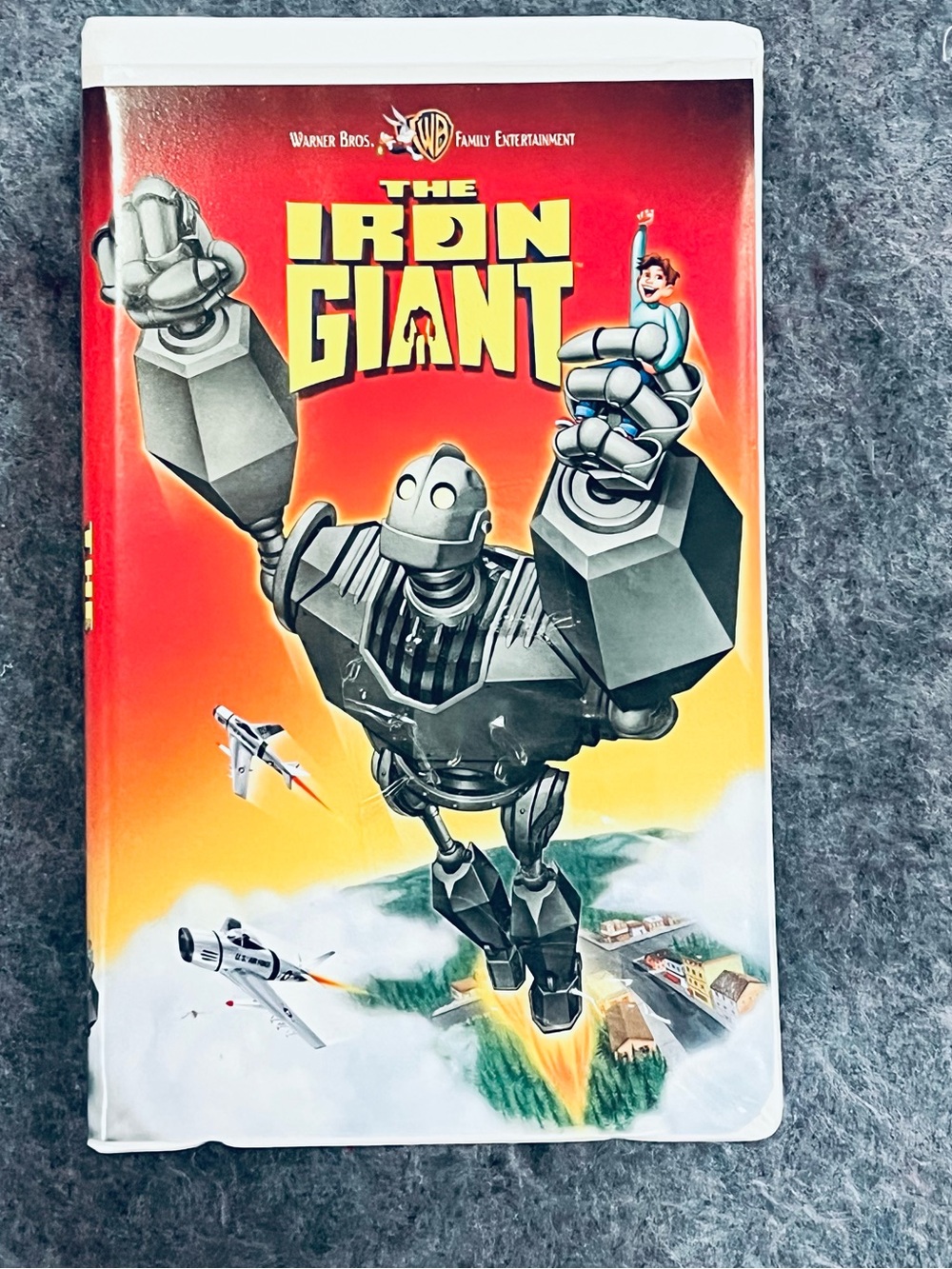 Warner Bros. The Iron Giant VHS Cover Red Yellow Black